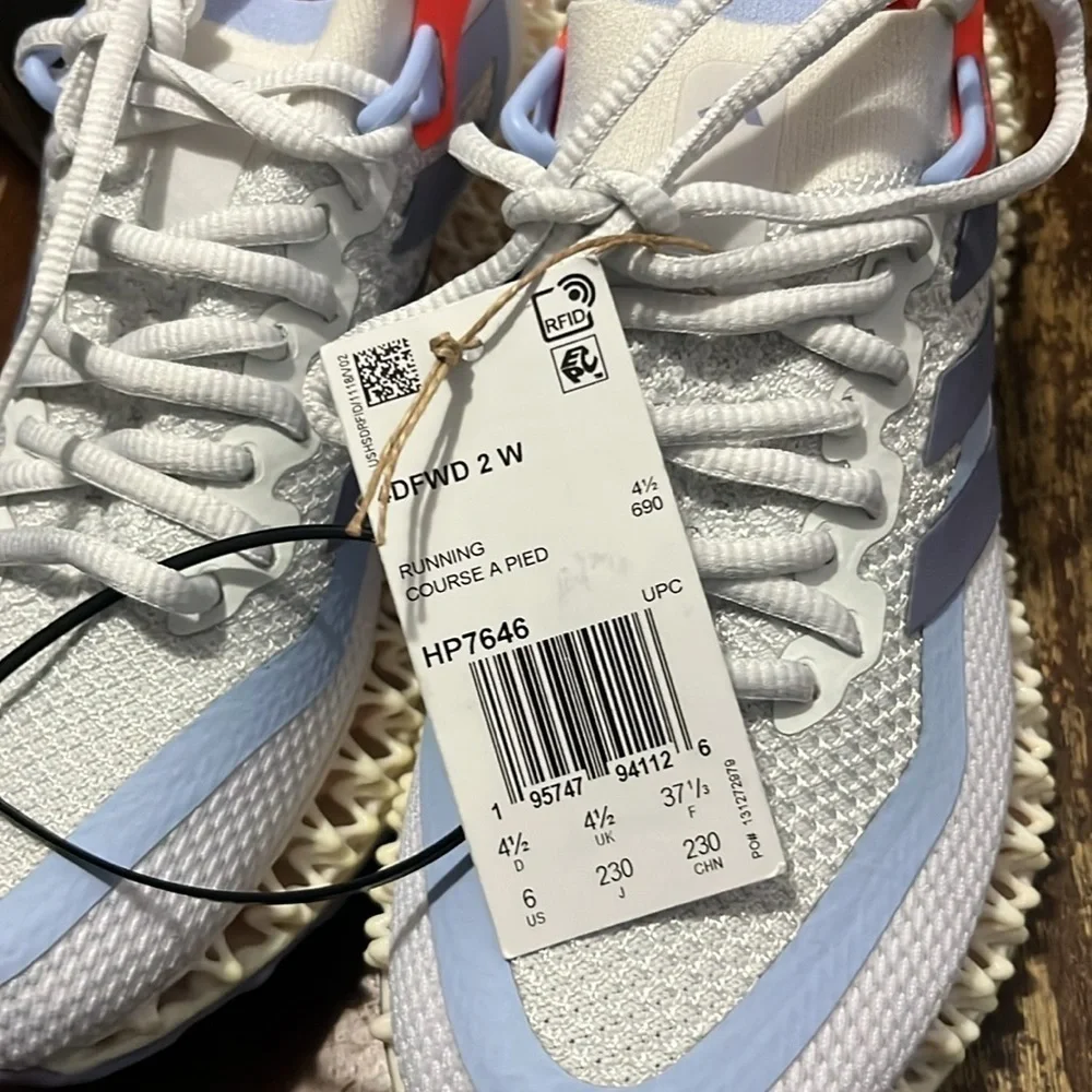 NWT adidas Women’s 4DFWD 2 Running Shoes